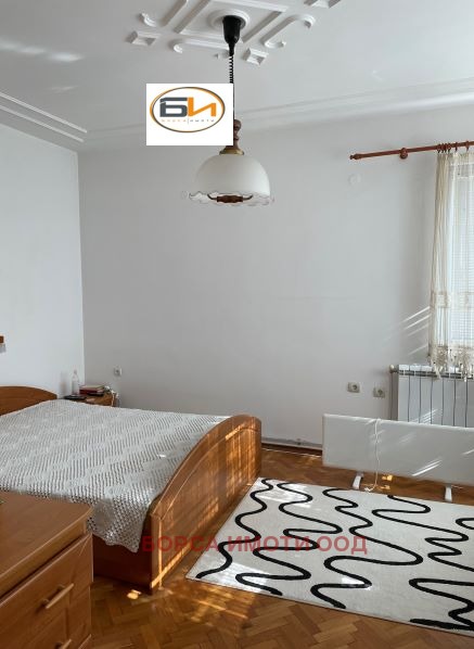 Продава ЕТАЖ ОТ КЪЩА, гр. Враца, Център, снимка 4 - Етаж от къща - 55278855