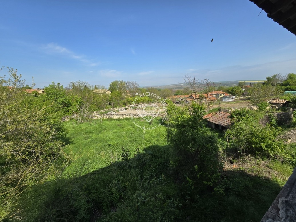 Продава КЪЩА, с. Петров дол, област Варна, снимка 2 - Къщи - 54509010