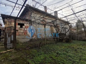 Продажба на имоти в с. Къпиново, област Велико Търново - изображение 8 