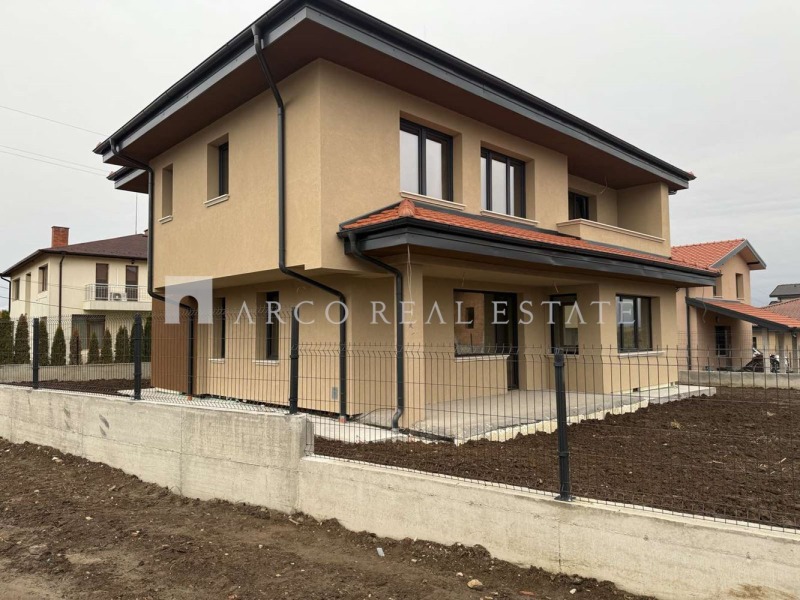 Продава КЪЩА, с. Нови хан, област София област