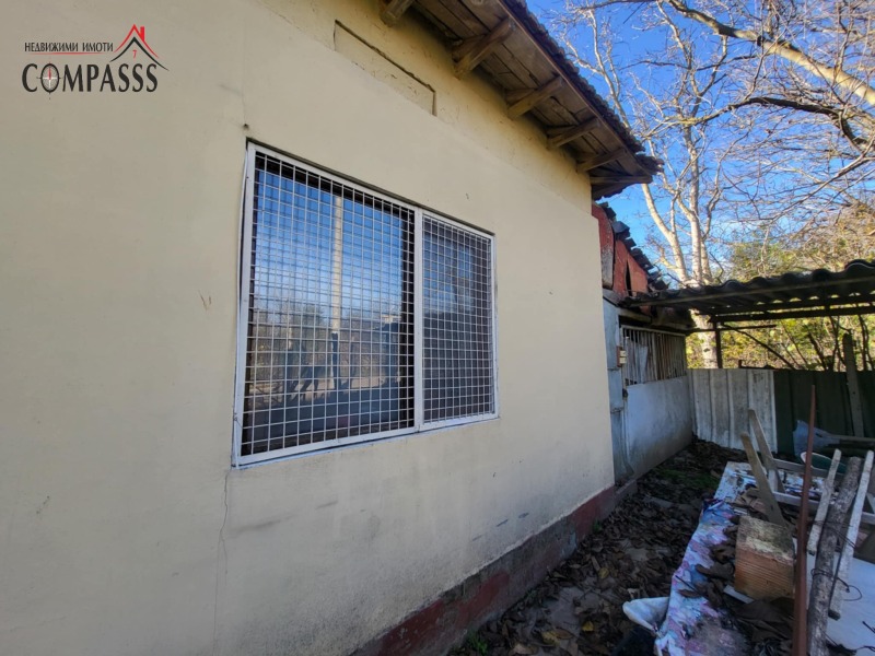 Продава КЪЩА, с. Малина, област Добрич, снимка 2 - Къщи - 52573571