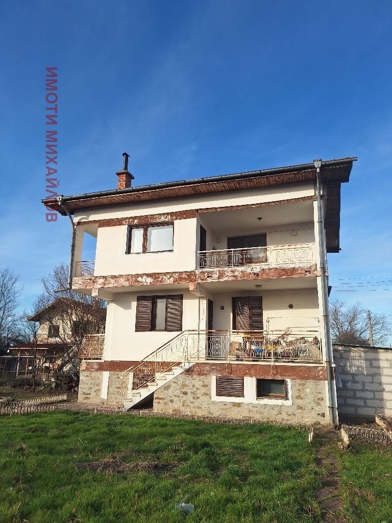 Продава КЪЩА, с. Беланица, област Перник, снимка 2 - Къщи - 53182944