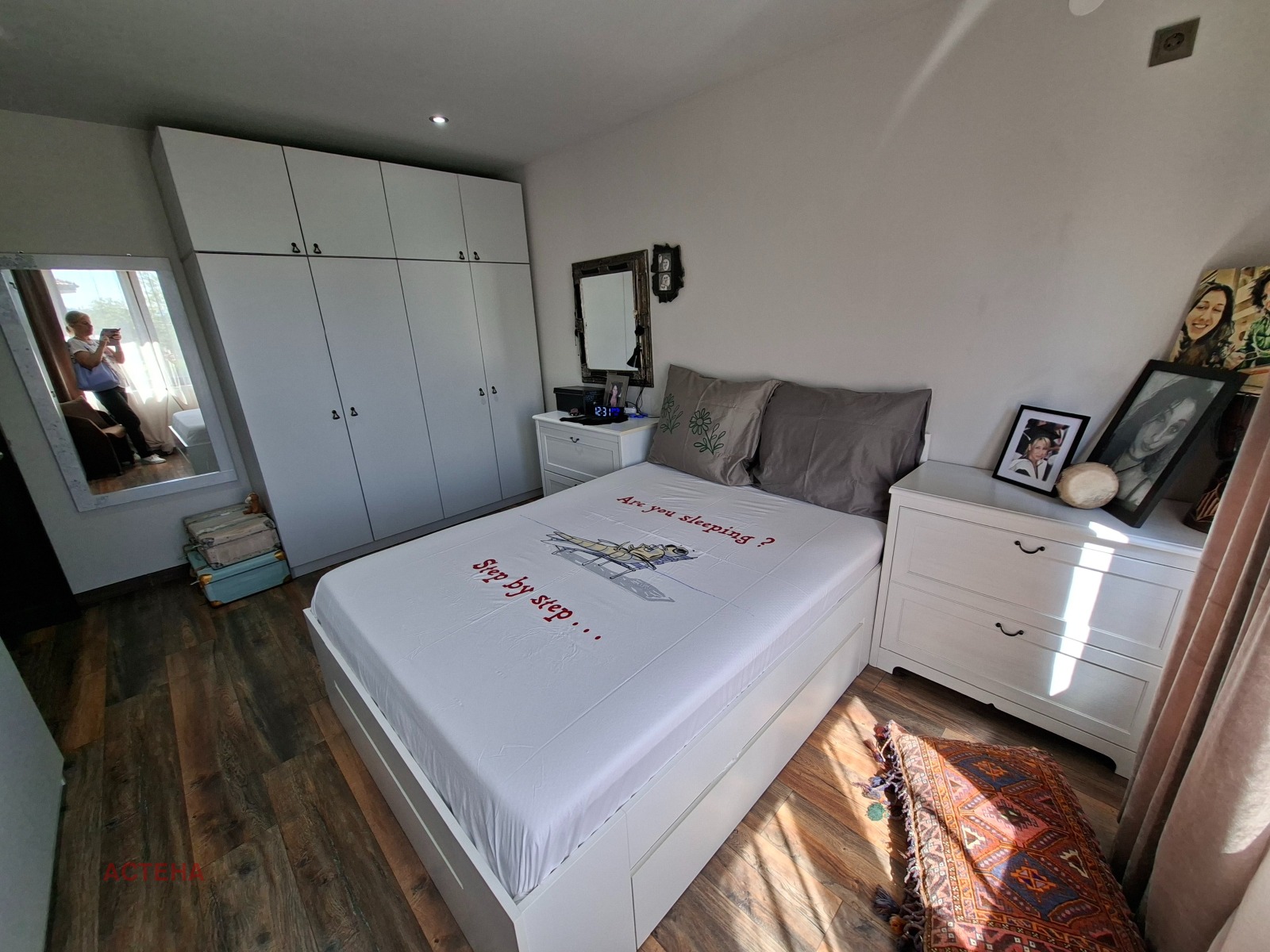 Продава ЕТАЖ ОТ КЪЩА, гр. София, Карпузица, снимка 6 - Етаж от къща - 56139244