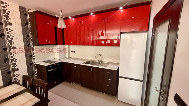 Продава 2-СТАЕН в град Шумен, Център - 86 кв.м / 182 000 € » 355 961.06 лв.