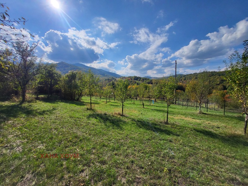 Продава ПАРЦЕЛ в област Габрово, с. Боазът - 4211 кв.м / 29 500 € » 57 696.99 лв., ХАНА ХОУМ