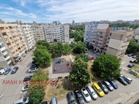 1 soverom Darvenitsa, Sofia