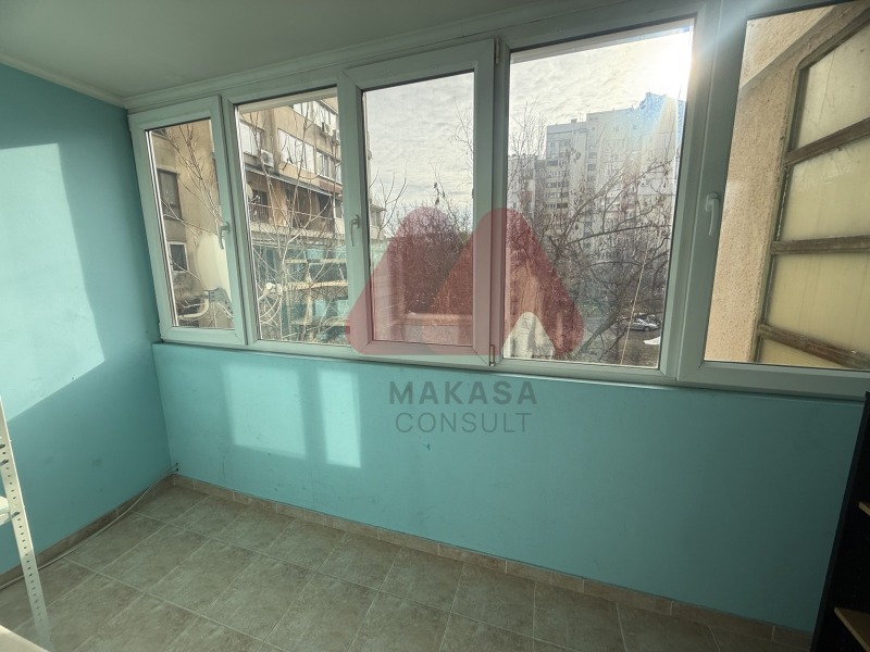 Продава 3-СТАЕН, гр. София, Лагера, снимка 12 - Апартаменти - 52733808