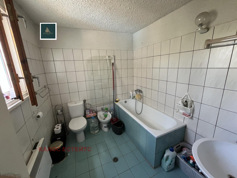 Te koop  Huis regio Sofia , Gorna Malina , 340 m² | 92039907 - afbeelding [10]