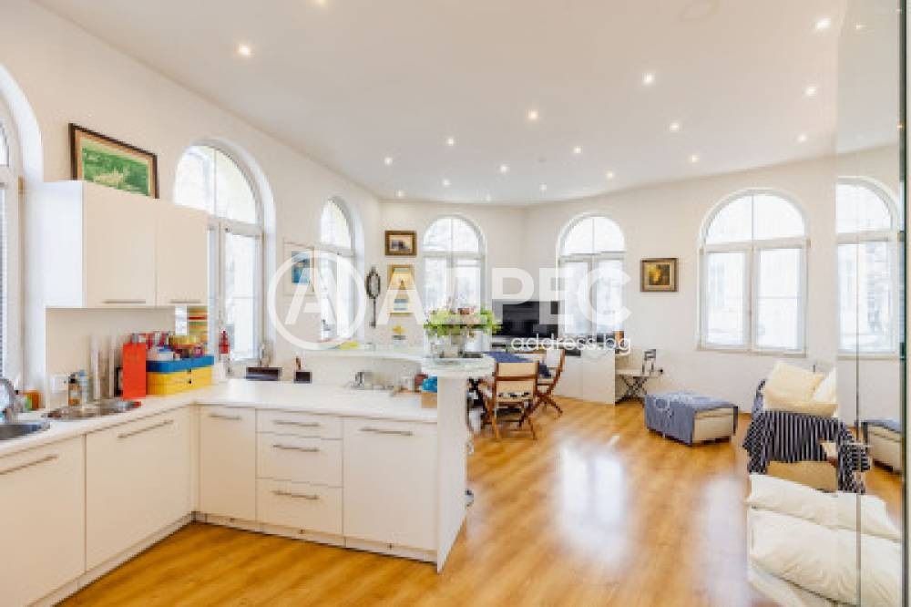 Продава КЪЩА, гр. Варна, ЖП Гара, снимка 9 - Къщи - 55935402