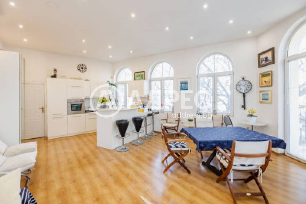 Продава КЪЩА, гр. Варна, ЖП Гара, снимка 10 - Къщи - 55935402