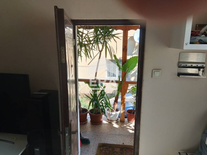 Продава  Къща град Перник , Ралица , 79 кв.м | 69999113 - изображение [2]