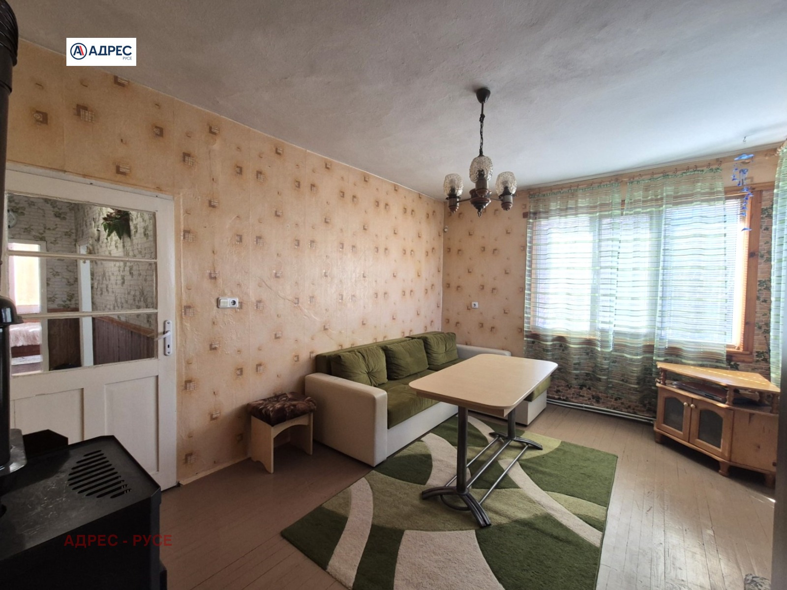 Продава ЕТАЖ ОТ КЪЩА, гр. Русе, Средна кула, снимка 2 - Етаж от къща - 53865607