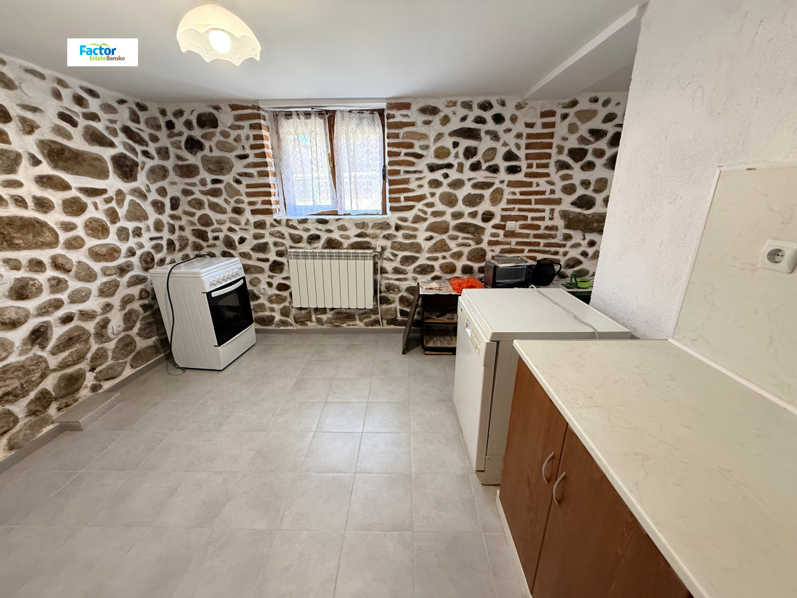 Продава КЪЩА, с. Долно Драглище, област Благоевград, снимка 9 - Къщи - 55540168