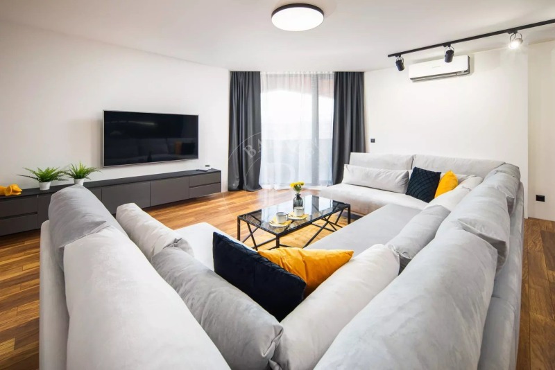 Na sprzedaż  2 sypialnie Sofia , Witosza , 152 mkw | 51563416 - obraz [3]