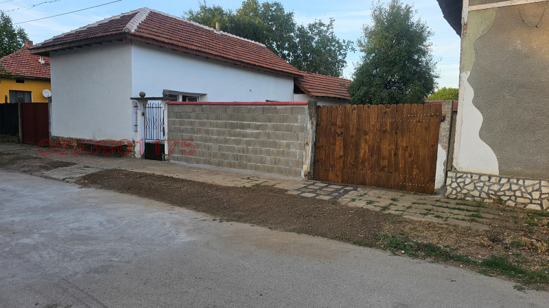 Продава КЪЩА, с. Лехчево, област Монтана