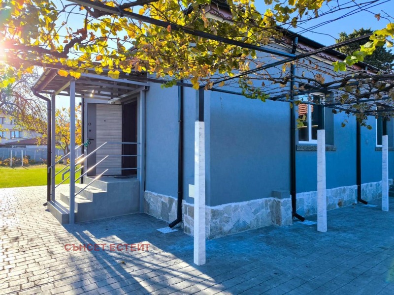 Продава КЪЩА, с. Гюльовца, област Бургас, снимка 11 - Къщи - 52559115