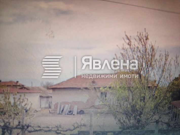 Продава КЪЩА, с. Бенковски, област Пловдив, снимка 2 - Къщи - 56170454