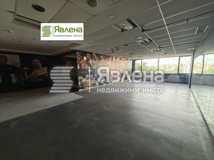 En venta  Comercio Sofia , Lyulin 7 , 1186 metros cuadrados | 37849386 - imagen [2]