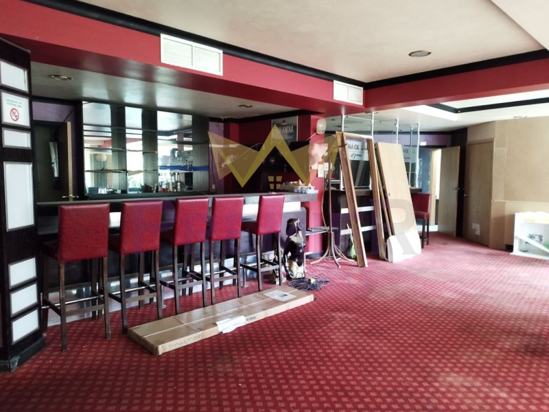 Till salu  Bar Varna , k.k. Zlatni pjasaci , 170 kvm | 87961740