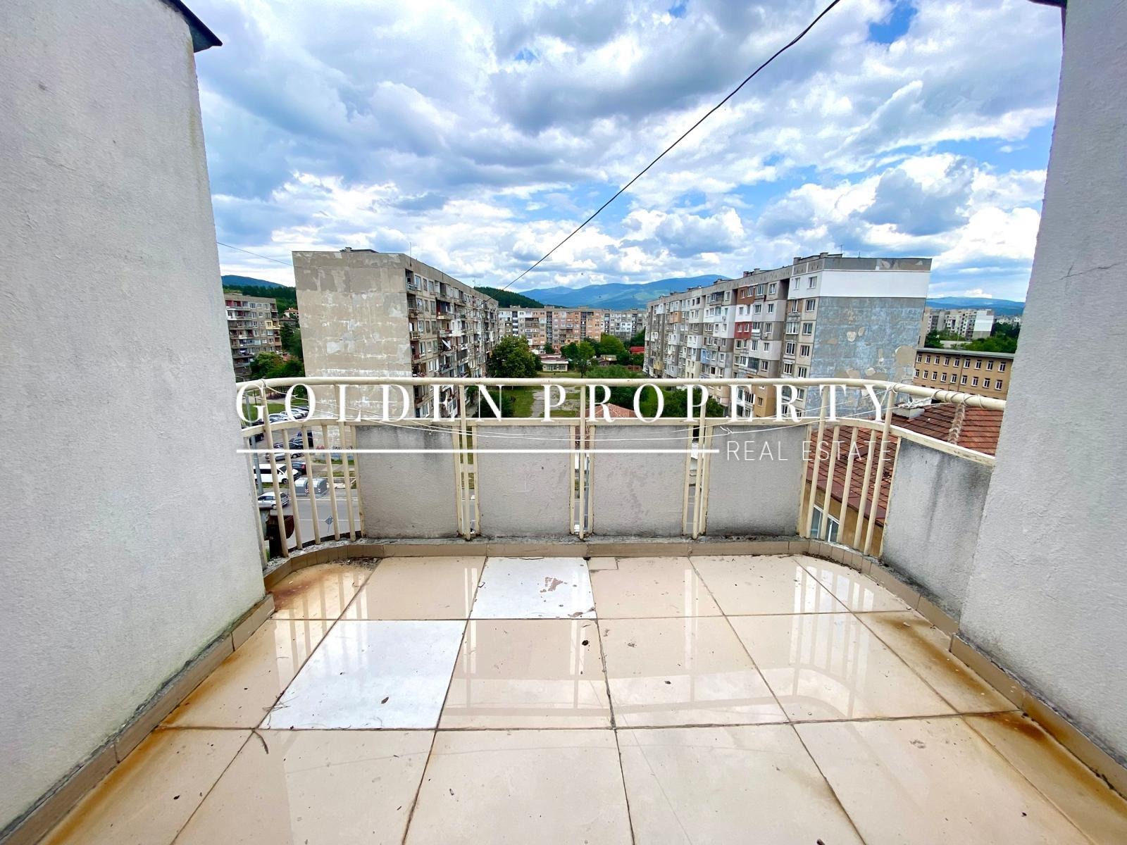 Продава 3-СТАЕН, гр. Перник, Мошино, снимка 3 - Апартаменти - 55180409