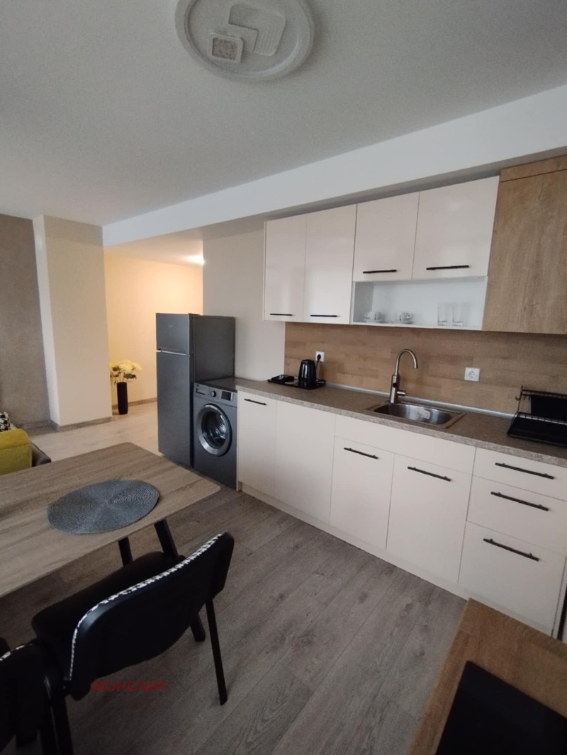 Продава 3-СТАЕН в град Габрово, Център - 101 кв.м / 131 300 € » 256 800.48 лв., МОНОЛИТ