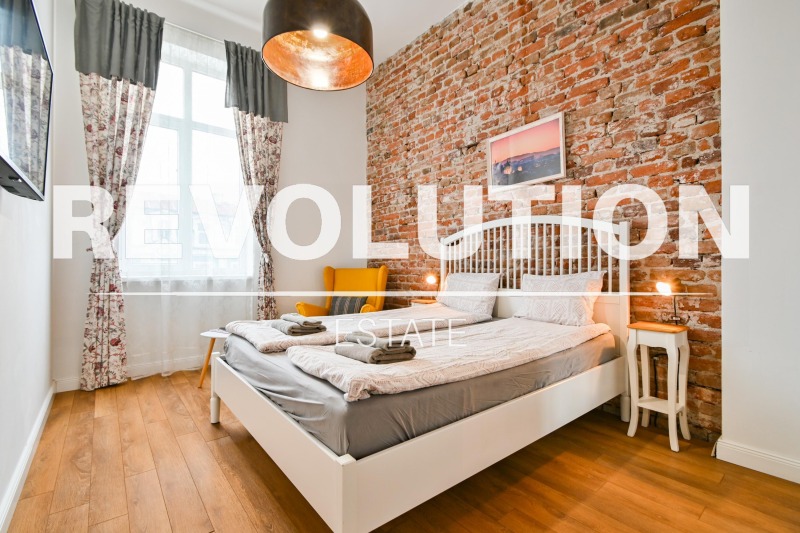 Продава 3-СТАЕН в град София, Център - 80 кв.м / 399 999 € » 782 330.04 лв., РЕВОЛЮШЪН ЕСТЕЙТ