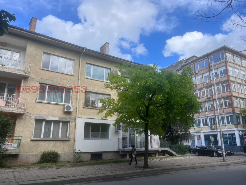 Продава 3-СТАЕН, гр. Ловеч, Център, снимка 2 - Апартаменти - 52779748