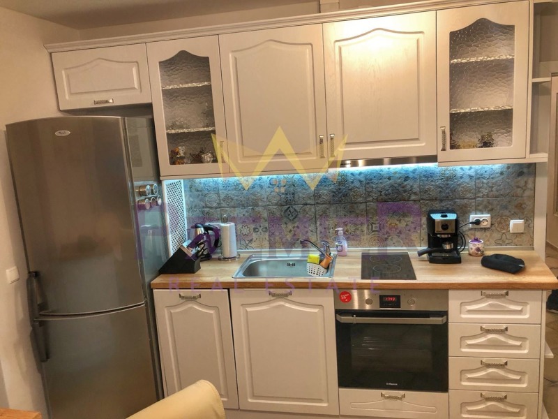 Продава 3-СТАЕН, гр. Варна, Център, снимка 3 - Апартаменти - 52571451