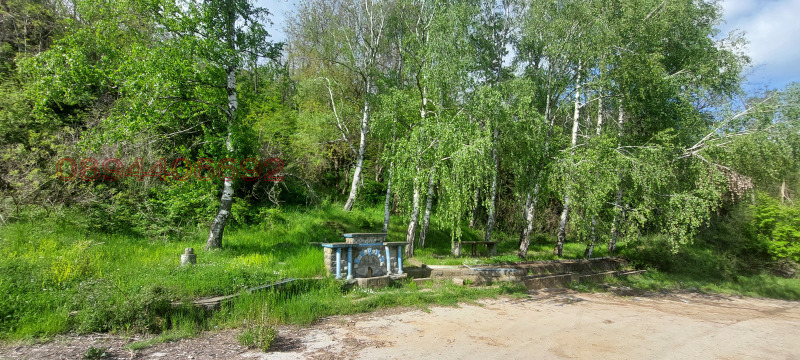 Продава ПАРЦЕЛ, с. Лисец, област Ловеч