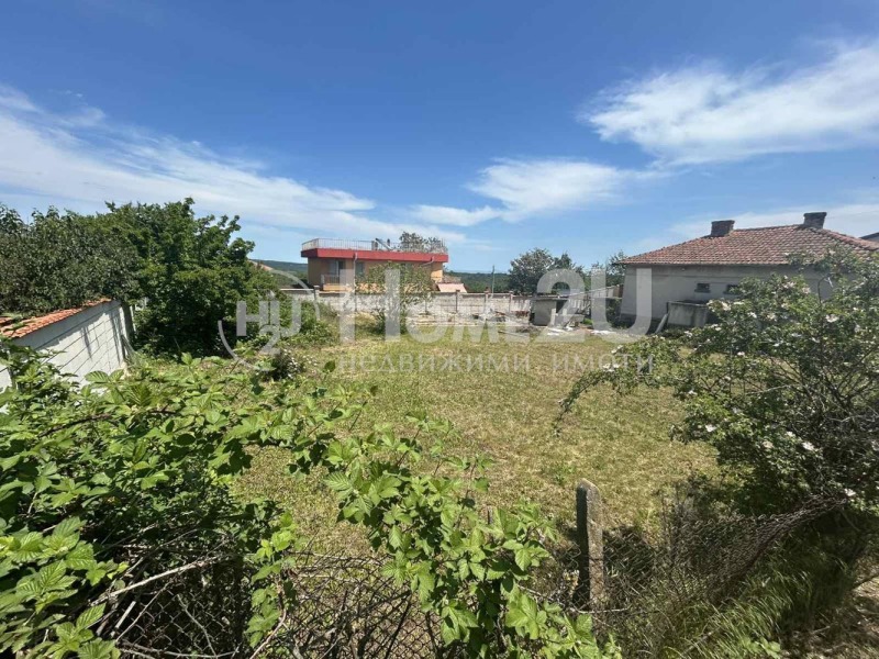 Продава  Парцел област Варна , с. Приселци , 600 кв.м | 36060160
