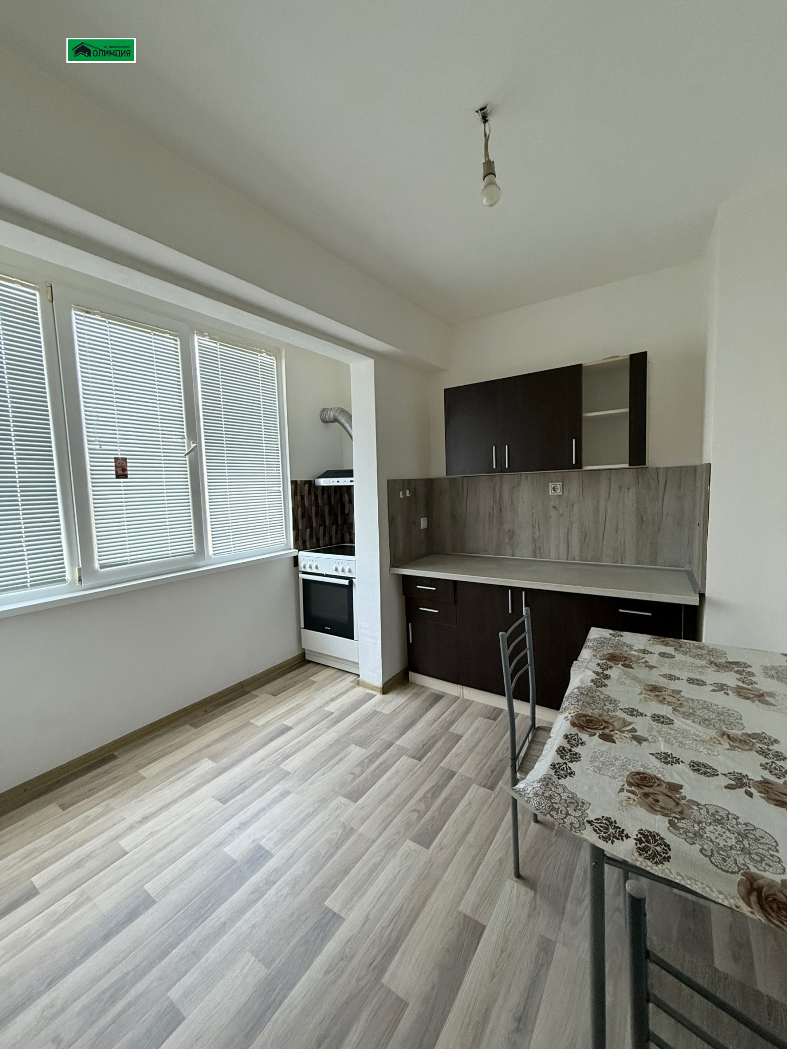 Продава 1-СТАЕН, гр. Враца, Дъбника, снимка 2 - Апартаменти - 54540113