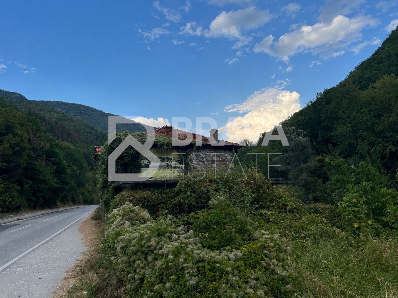 Продава КЪЩА, с. Нареченски бани, област Пловдив, снимка 2 - Къщи - 55833105