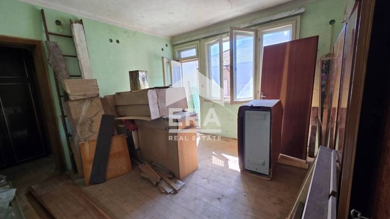 Продава МНОГОСТАЕН, гр. Велико Търново, Варуша, снимка 9 - Апартаменти - 55544692