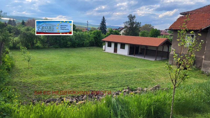 Продава КЪЩА, гр. Радомир, област Перник