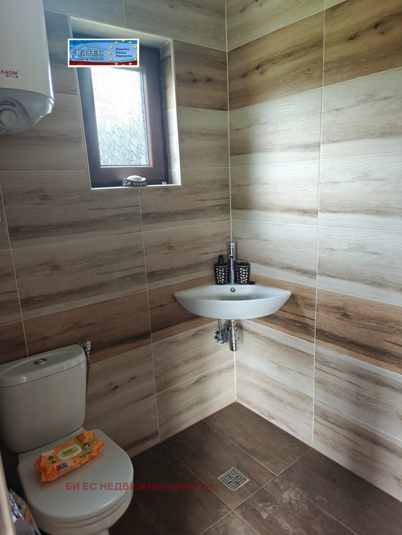 Продава КЪЩА, гр. Радомир, област Перник, снимка 8 - Къщи - 52103195