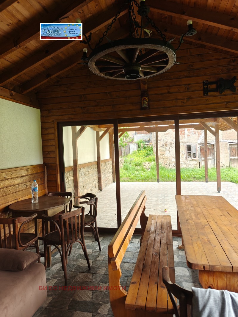 Продава КЪЩА, гр. Радомир, област Перник, снимка 6 - Къщи - 52103195