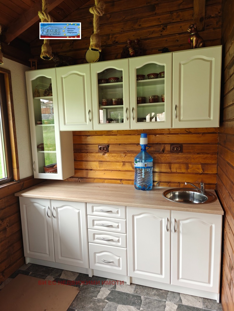 Продава КЪЩА, гр. Радомир, област Перник, снимка 2 - Къщи - 52103195