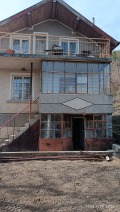 Продава ВИЛА, гр. Шумен, Боян Българанов 1, снимка 1