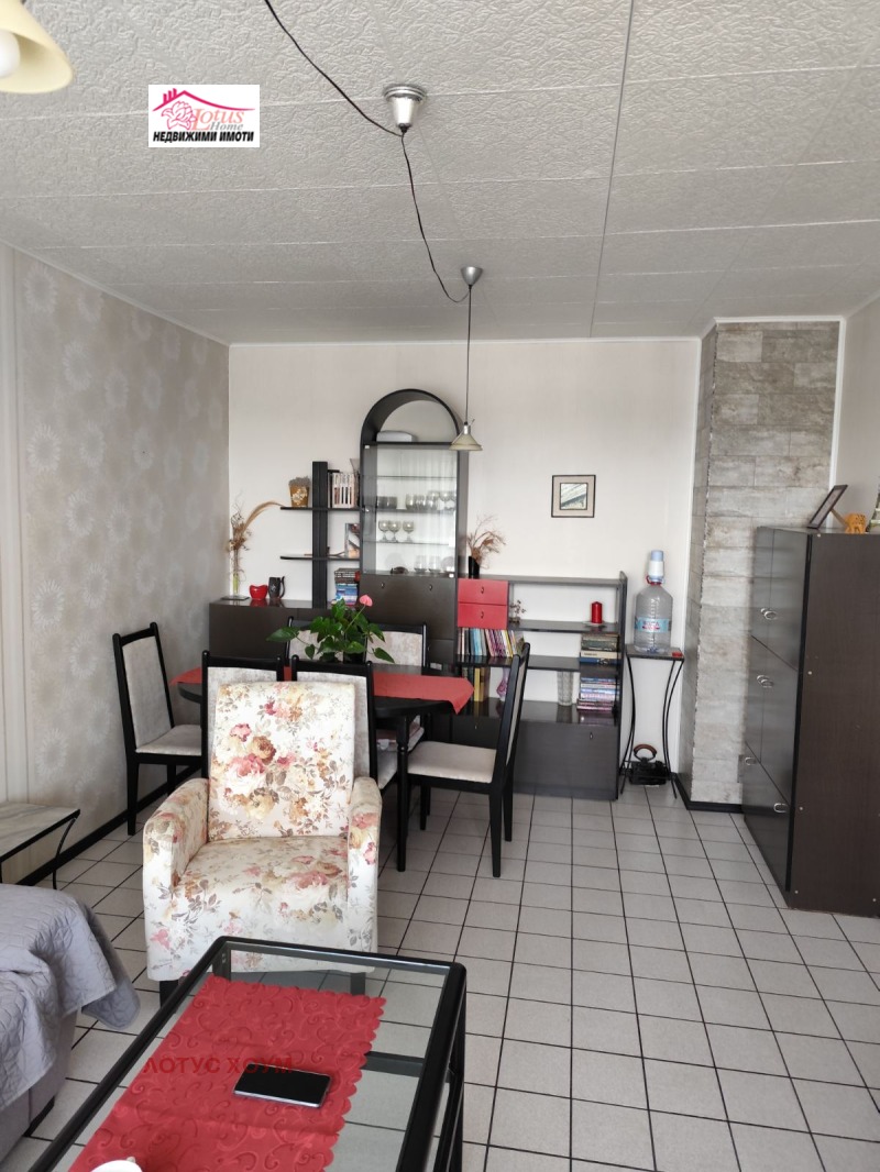Продава 3-СТАЕН в град Шумен, Тракия - 78 кв.м / 111 972.92 € » 219 000 лв., ЛОТУС ХОУМ