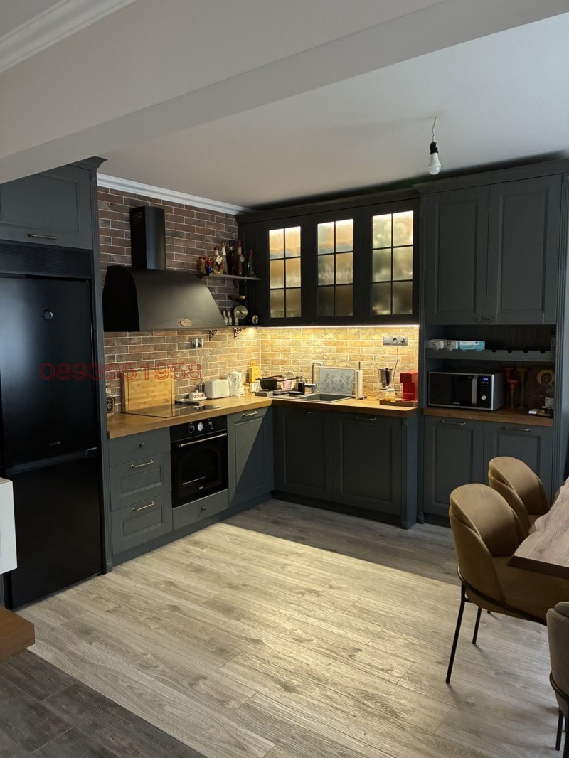 Продава 4-СТАЕН, гр. Плевен, Широк център, снимка 2 - Апартаменти - 52783475