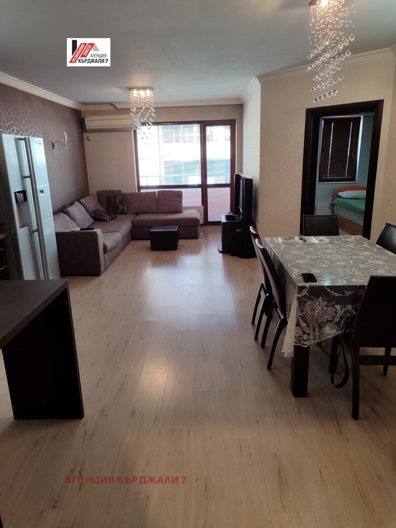 À venda  2 quartos Kardjali , Centar , 98 m² | 97506804 - imagem [10]