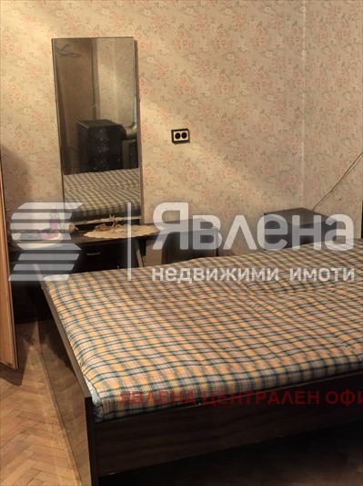 Продава КЪЩА, гр. Велико Търново, Център, снимка 3 - Къщи - 56729957
