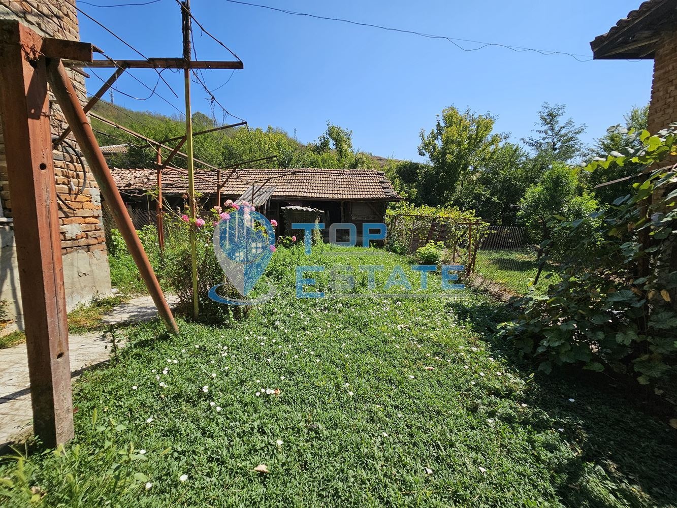 Продава ЕТАЖ ОТ КЪЩА, гр. Елена, област Велико Търново, снимка 2 - Етаж от къща - 47026484