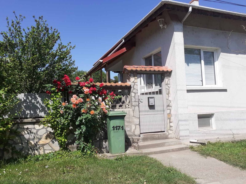 Продава КЪЩА в област Русе, гр. Ветово - 120 кв.м / 113 000 € » 221 008.79 лв., БЮТИ ХОУМ ЕСТЕЙТ