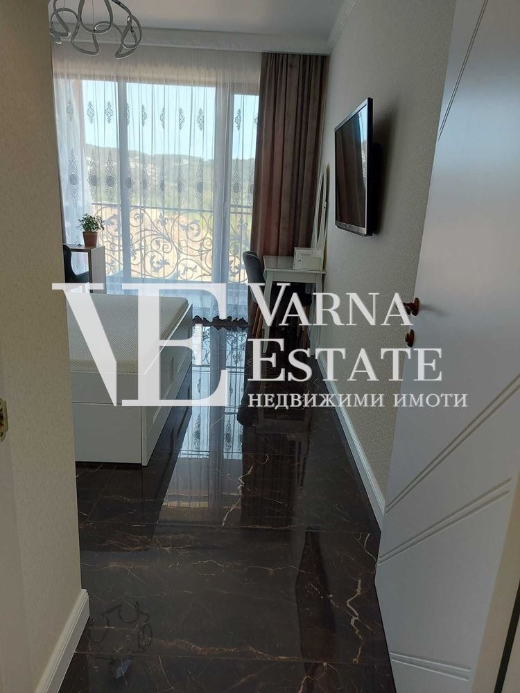 Продава  2-стаен град Варна , к.к. Св.Св. Константин и Елена , 65 кв.м | 54460342 - изображение [6]