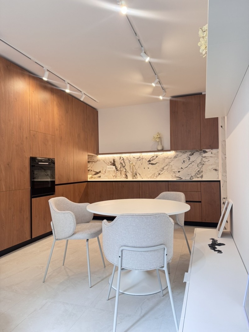 Продава 2-СТАЕН, гр. София, Оборище, снимка 4 - Апартаменти - 52559460