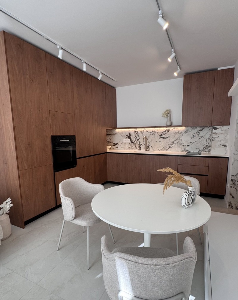 Продава 2-СТАЕН, гр. София, Оборище, снимка 3 - Апартаменти - 52559460