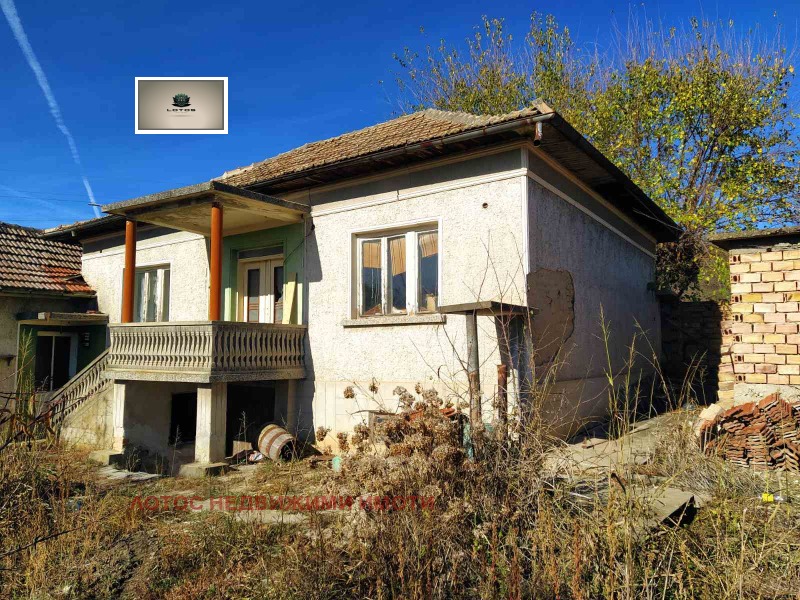Продава  Къща област Велико Търново , гр. Долна Оряховица , 100 кв.м | 61045378