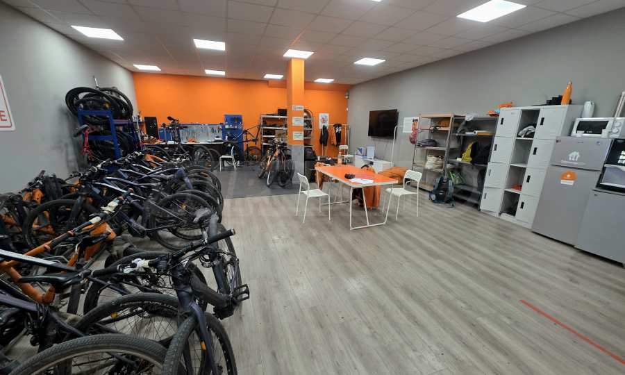 Продава ОФИС, гр. София, Лозенец, снимка 2 - Офиси - 53667814