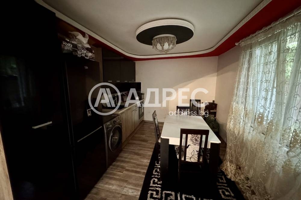 Продава КЪЩА, гр. София, Факултета, снимка 2 - Къщи - 55184447
